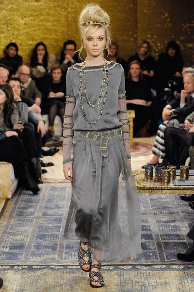 Look 63